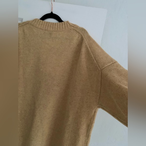 ACNE STUDIOS Button-through wool V-neck cardigan in Beige - Picture 10 of 13